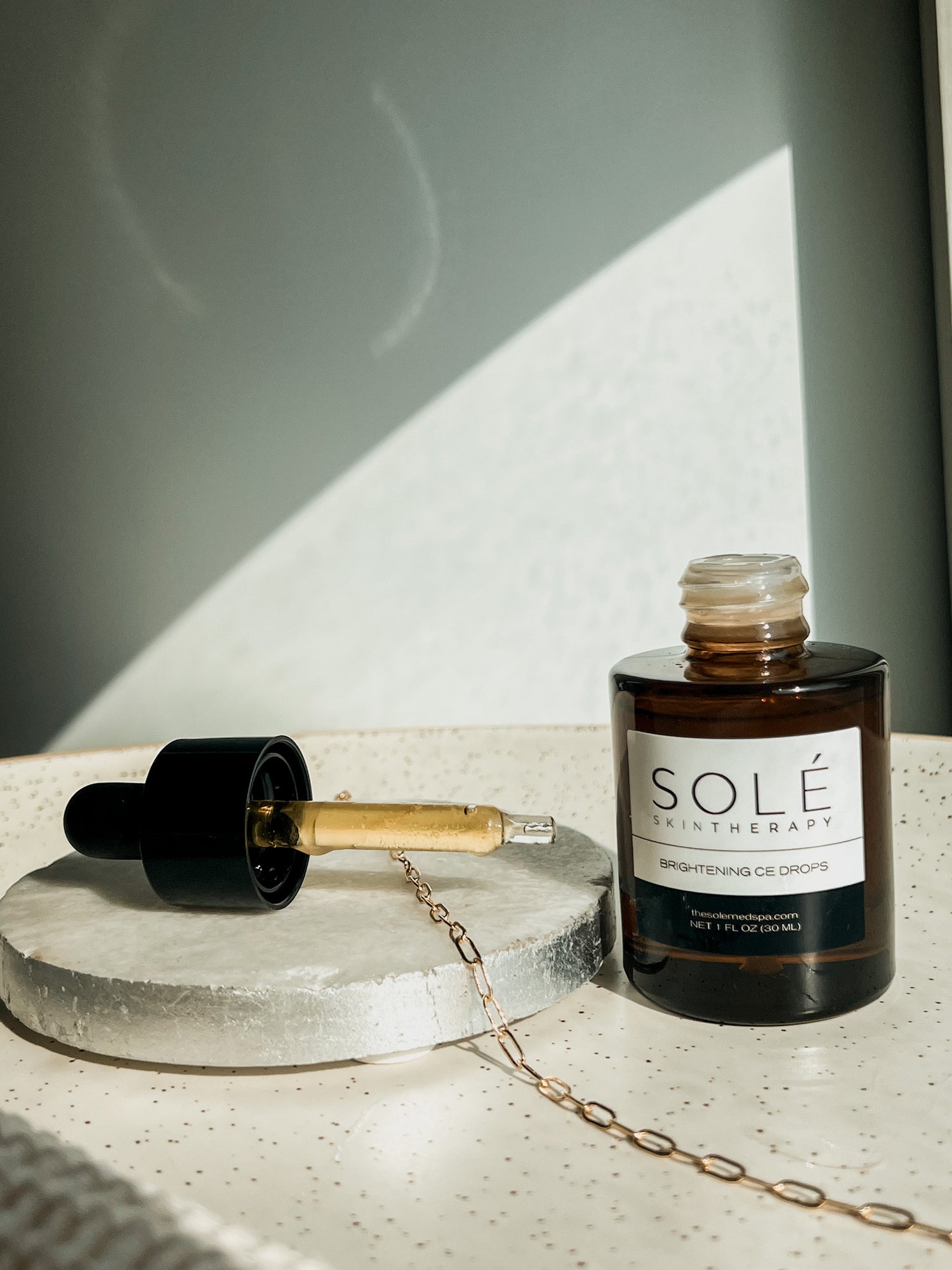 Solé Brightening CE Drops