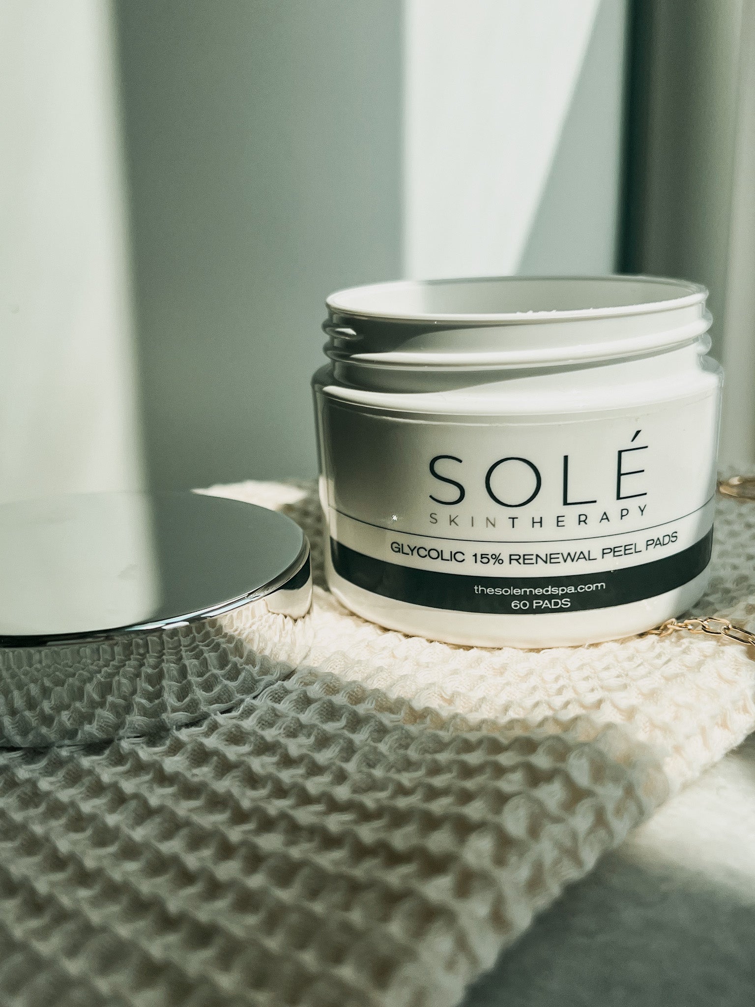 Solé Glycolic 15% Renewal Peel Pads
