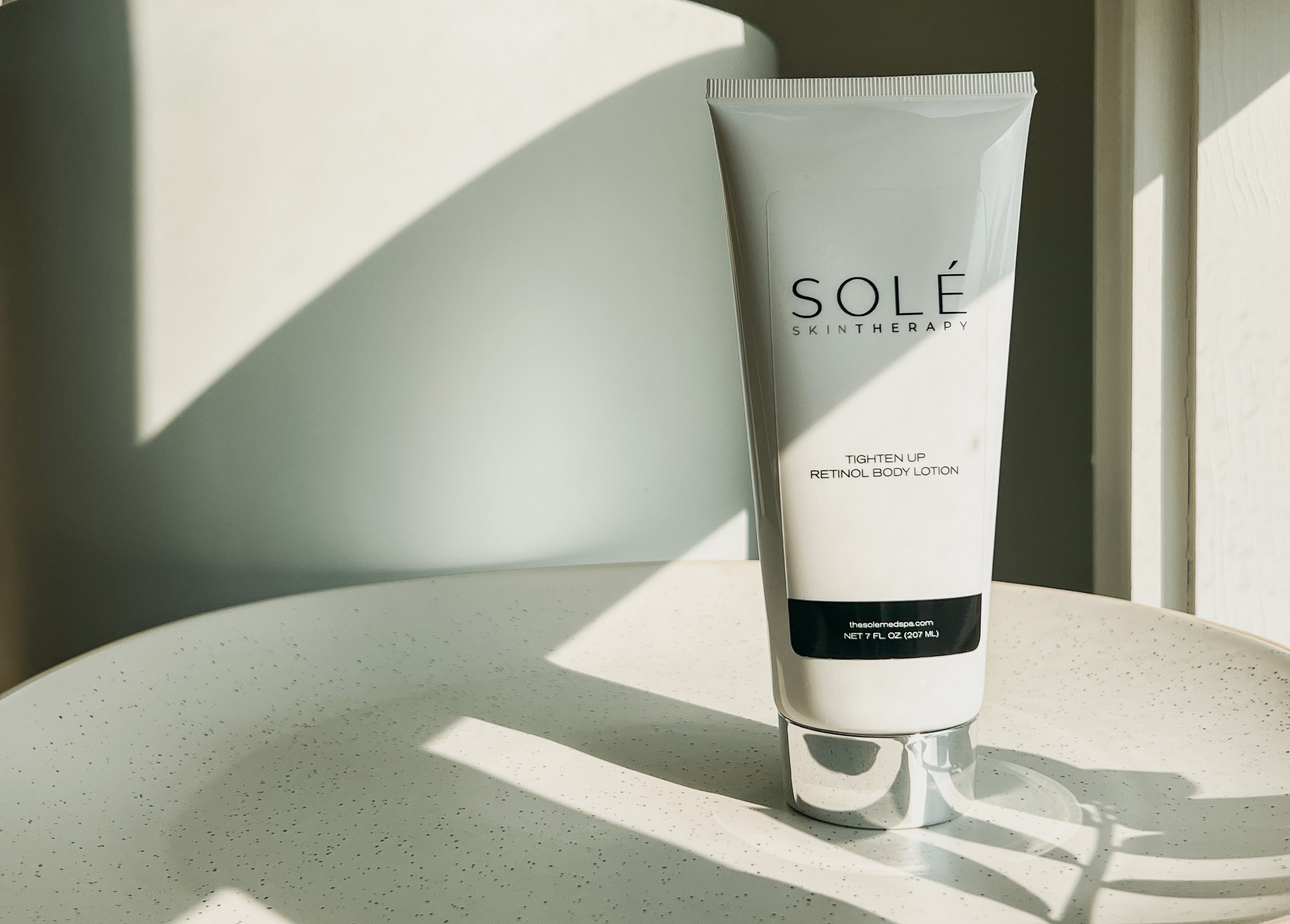 Solé Tighten Up Retinol Body Lotion