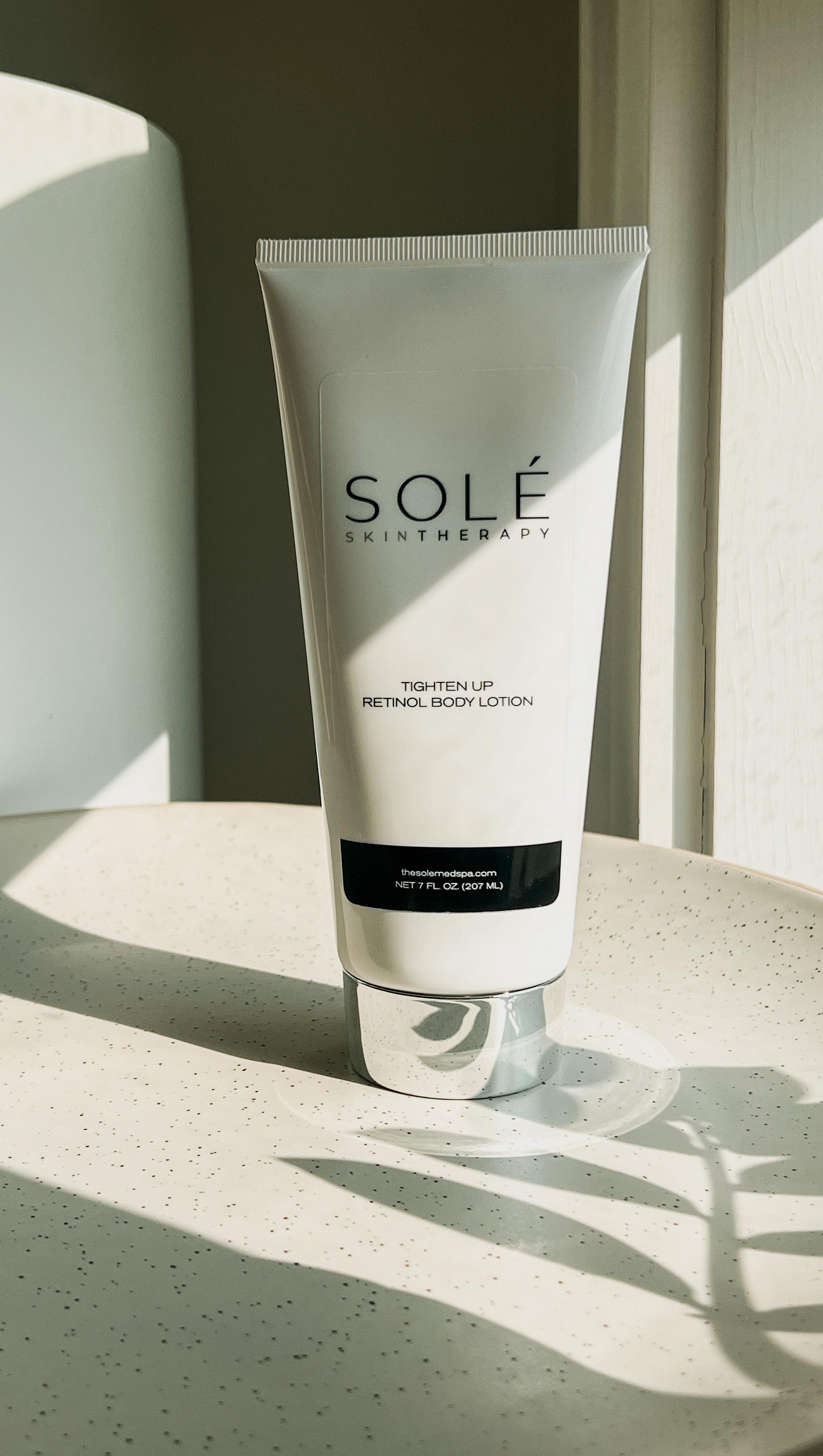 Solé Tighten Up Retinol Body Lotion
